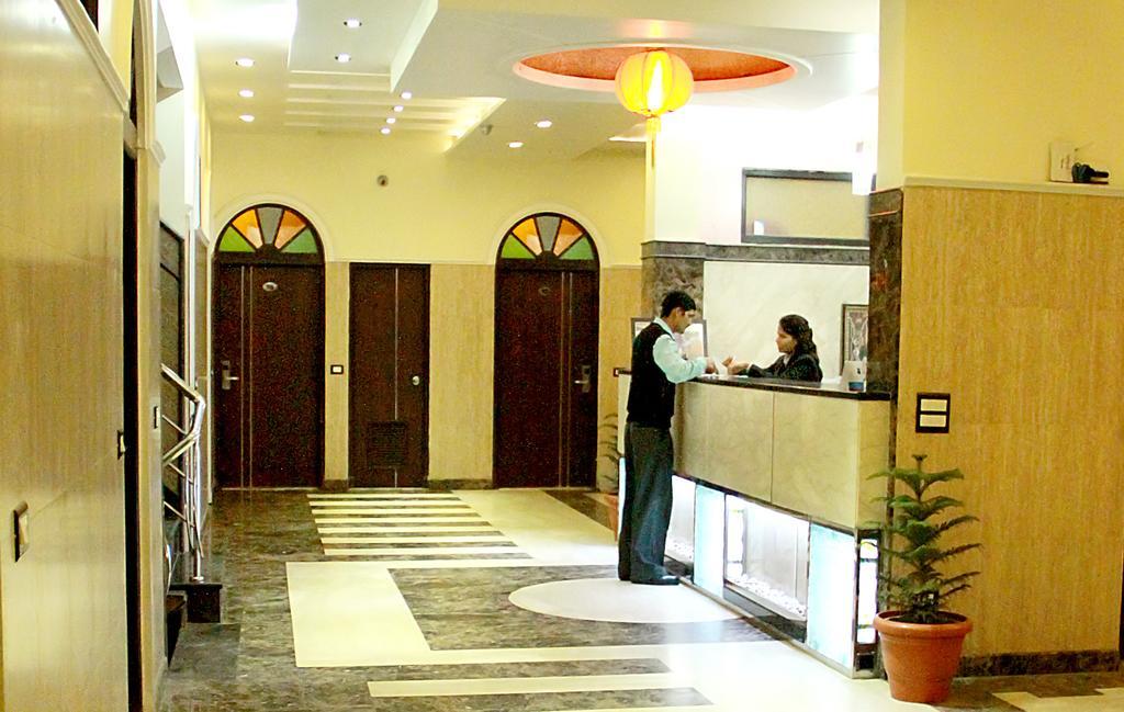 Hotel Wall City New Delhi Buitenkant foto